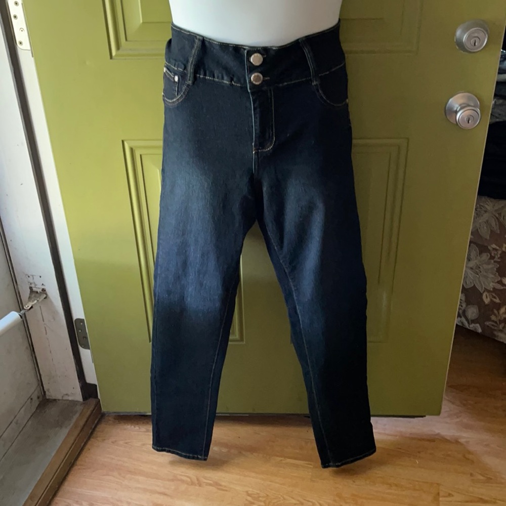 Fashion 20 Love Dark Blue Skinny Jeans. High-Waist Embroidered/Bedazzled Size 16